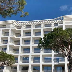 Fllad And Hotel