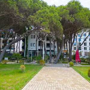Kastrati Hotell